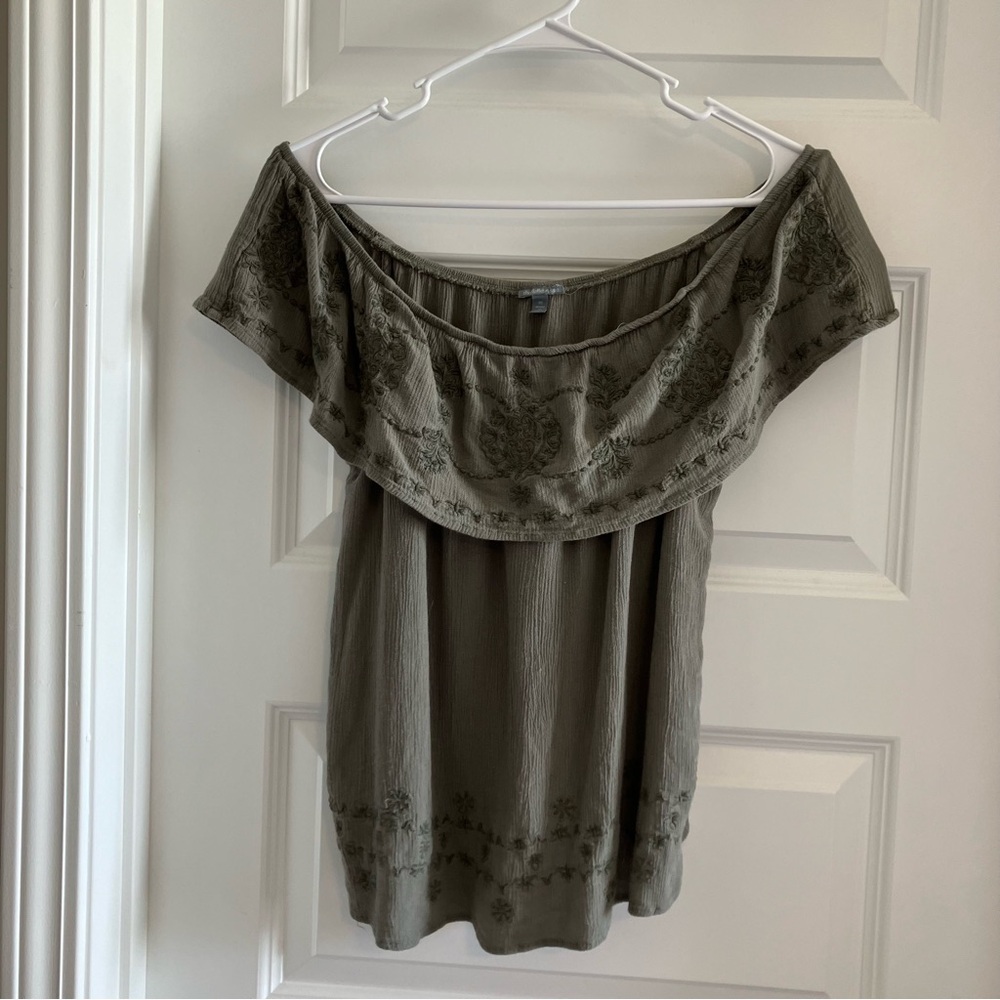 Charlotte Russe off the shoulder top green boho retro size m embroidered